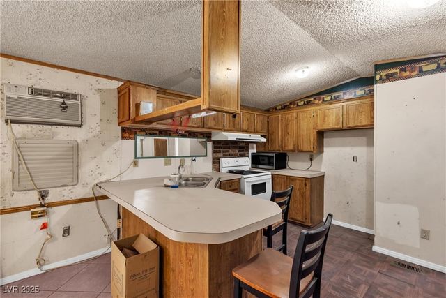 2253 North Saddleback Drive, Amargosa Valley, NV 89020