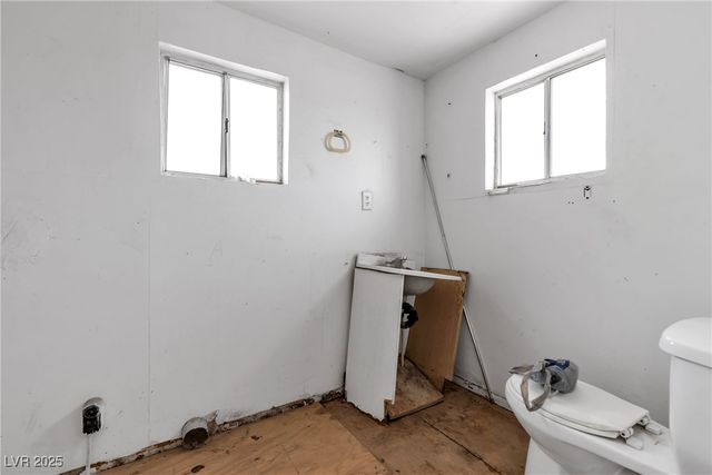 2253 North Saddleback Drive, Amargosa Valley, NV 89020