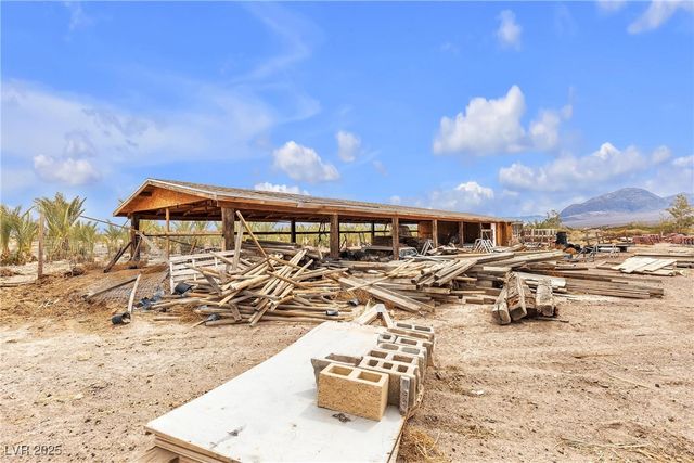 2253 North Saddleback Drive, Amargosa Valley, NV 89020