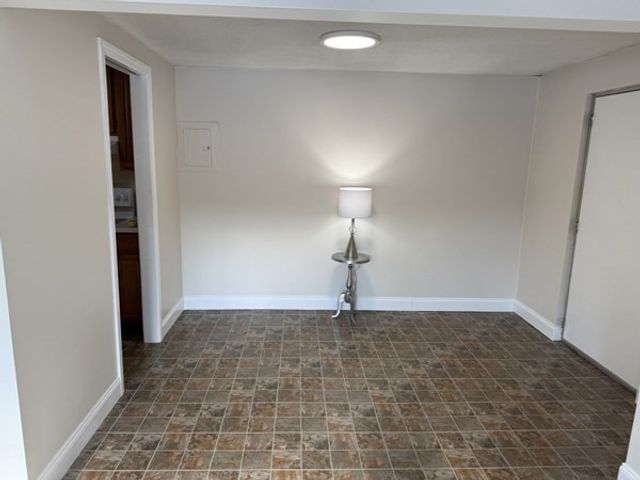 221 Rock F6, Norwood, MA 02062