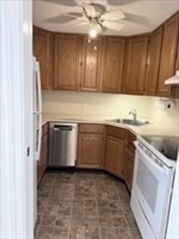 221 Rock F6, Norwood, MA 02062