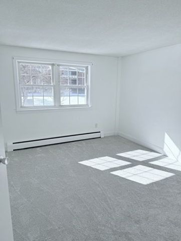 221 Rock F6, Norwood, MA 02062