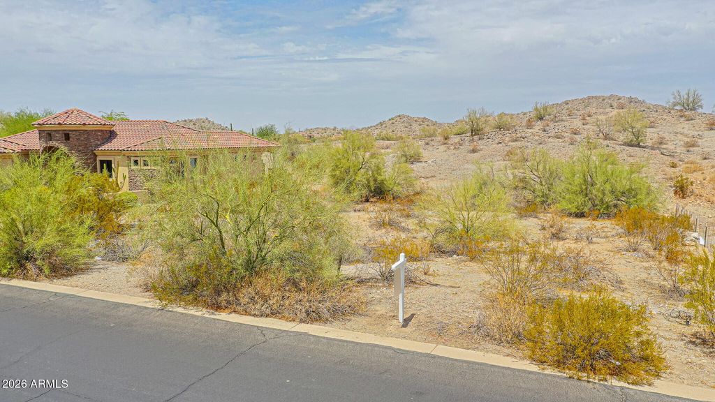 18236 W SANTA ALBERTA Lane 30, Goodyear, AZ 85338 — photo 2