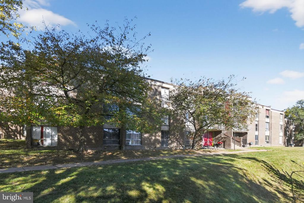 7957 RIGGS RD #7, Hyattsville, MD 20783