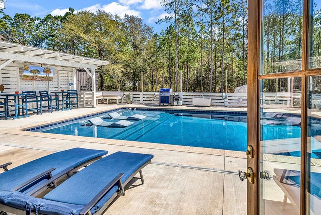 1282 Kings River Rd., Pawleys Island, SC 29585