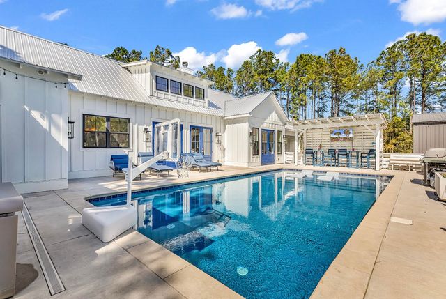 1282 Kings River Rd., Pawleys Island, SC 29585