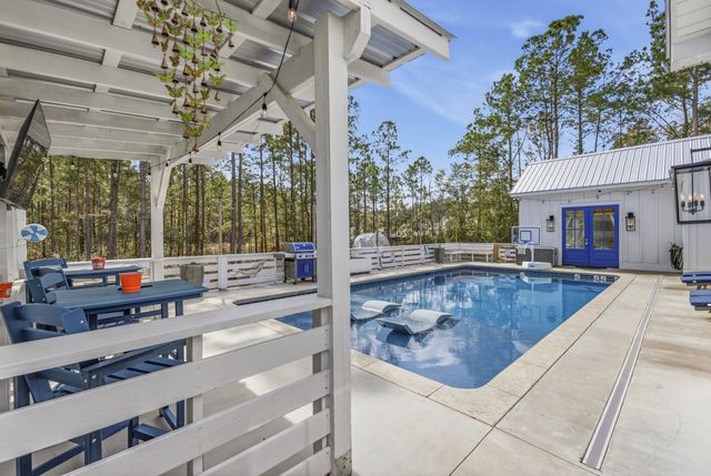 1282 Kings River Rd., Pawleys Island, SC 29585