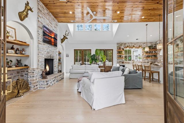 1282 Kings River Rd., Pawleys Island, SC 29585