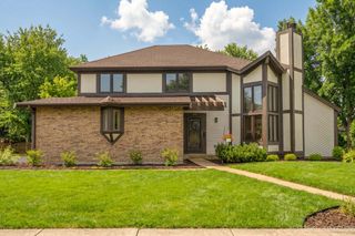 942 Montgomery Court, Naperville, IL 60540
