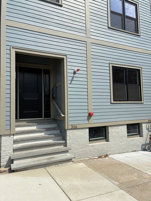 316 Princeton 2, Boston, MA 02128