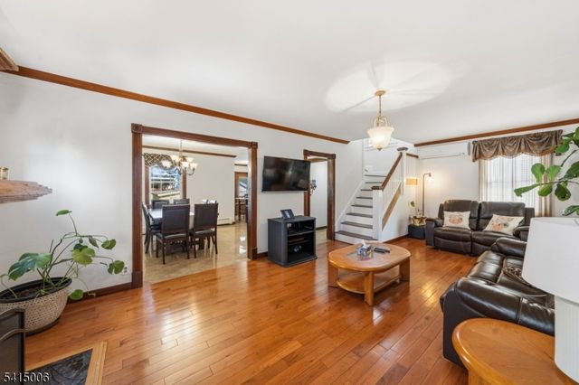 749 Cleveland Ave, Elizabeth City, NJ 07208