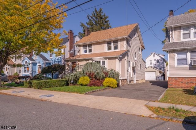 749 Cleveland Ave, Elizabeth City, NJ 07208