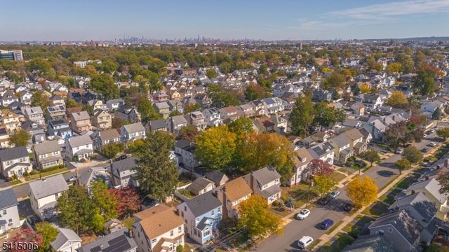 749 Cleveland Ave, Elizabeth City, NJ 07208