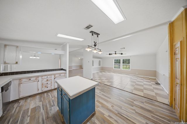 357 DALLAS ST, Bandera, TX 78003