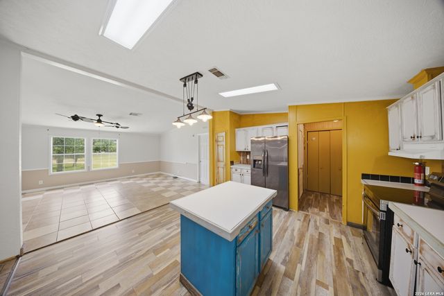 357 DALLAS ST, Bandera, TX 78003