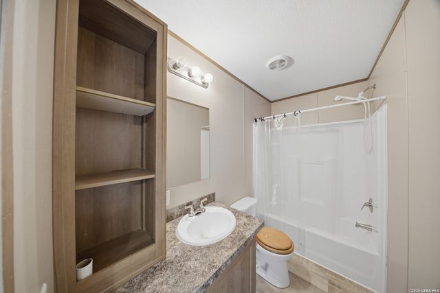 357 DALLAS ST, Bandera, TX 78003