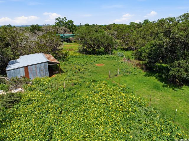 357 DALLAS ST, Bandera, TX 78003