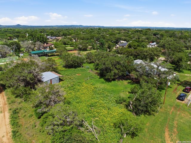 357 DALLAS ST, Bandera, TX 78003