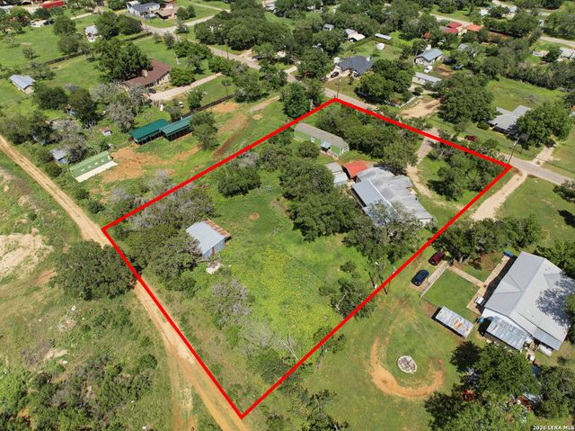 357 DALLAS ST, Bandera, TX 78003