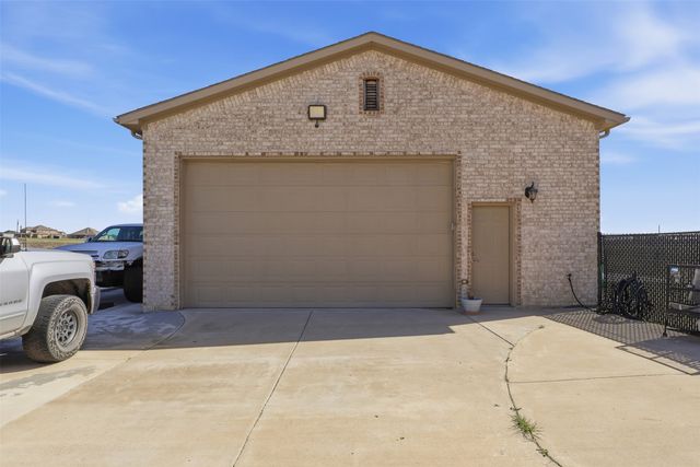 130 Evening Fire Drive, Waxahachie, TX 75167