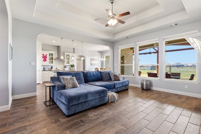 130 Evening Fire Drive, Waxahachie, TX 75167