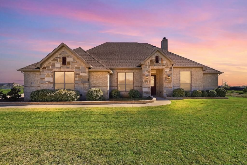 130 Evening Fire Drive, Waxahachie, TX 75167