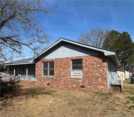 1370 Singletree Lane, Raeford, NC 28376