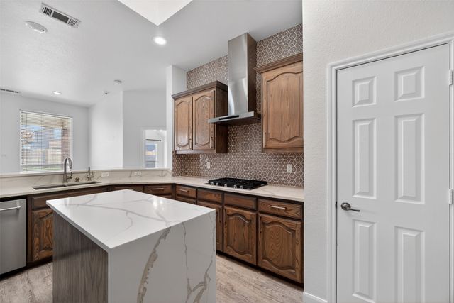 3107 S Camino Lagos, Grand Prairie, TX 75054