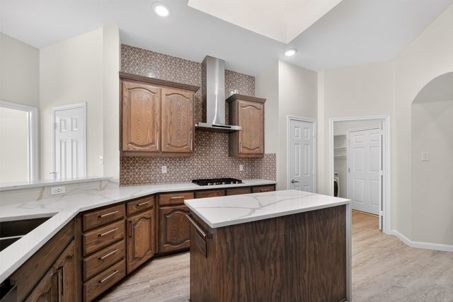 3107 S Camino Lagos, Grand Prairie, TX 75054