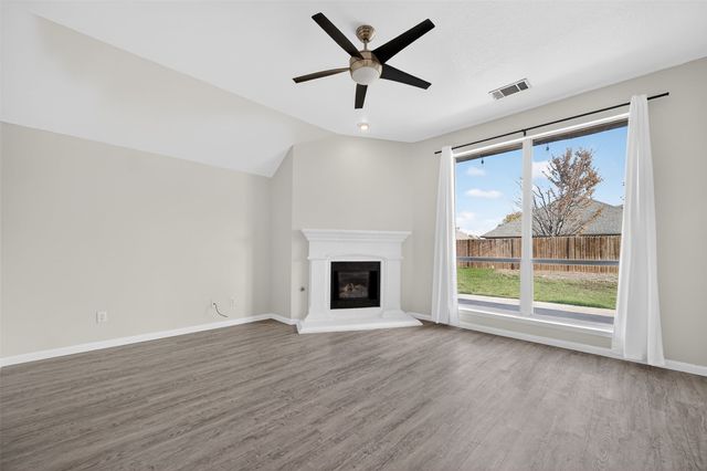 3107 S Camino Lagos, Grand Prairie, TX 75054