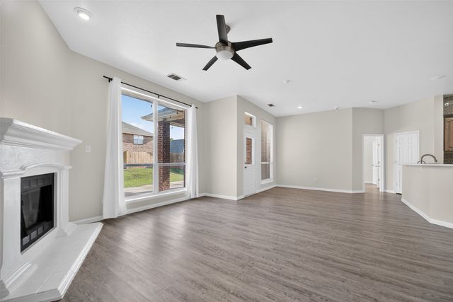 3107 S Camino Lagos, Grand Prairie, TX 75054