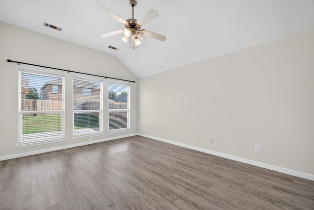 3107 S Camino Lagos, Grand Prairie, TX 75054