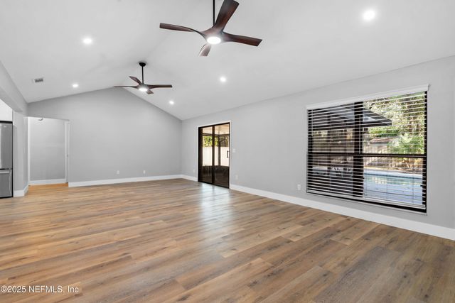 337 TARRASA Drive, Jacksonville, FL 32225