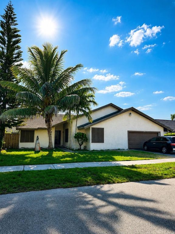 9712 SW 133rd Place, Miami, FL 33186