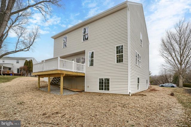 144 CRICKET LN, Camp Hill, PA 17011