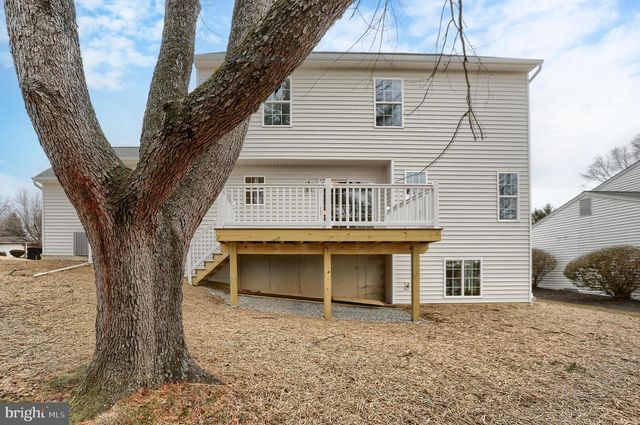 144 CRICKET LN, Camp Hill, PA 17011