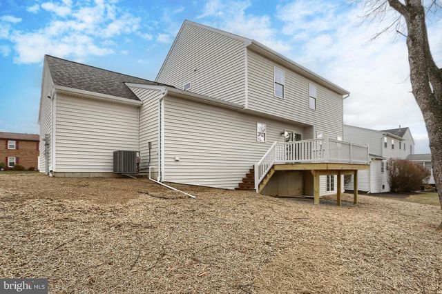 144 CRICKET LN, Camp Hill, PA 17011