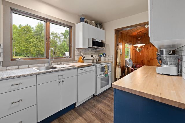 157 Dartt Hill Road, Bethel, VT 05032