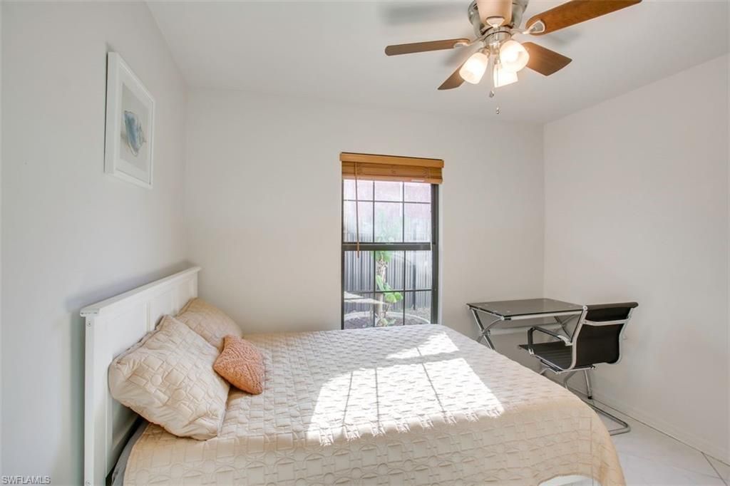 Image 6 of property listing at 162 SE 22nd ST, Cape Coral, FL 33990
