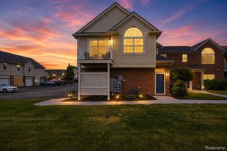 28248 S Pointe Lane, Chesterfield Township, MI 48051