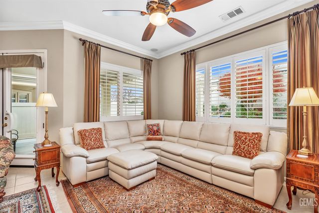 5719 Primrose Vista Court, Bakersfield, CA 93306