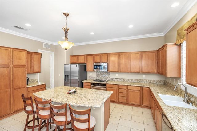 5719 Primrose Vista Court, Bakersfield, CA 93306