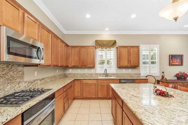 5719 Primrose Vista Court, Bakersfield, CA 93306