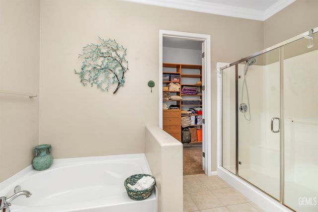 5719 Primrose Vista Court, Bakersfield, CA 93306