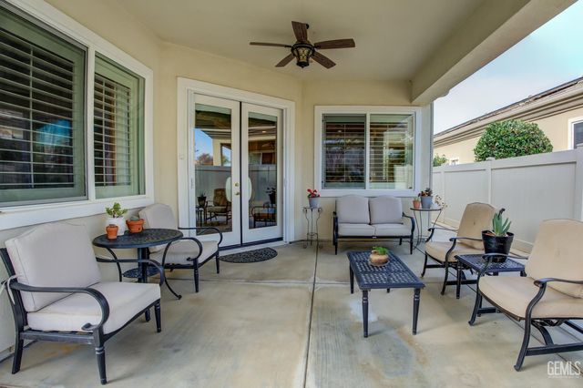 5719 Primrose Vista Court, Bakersfield, CA 93306