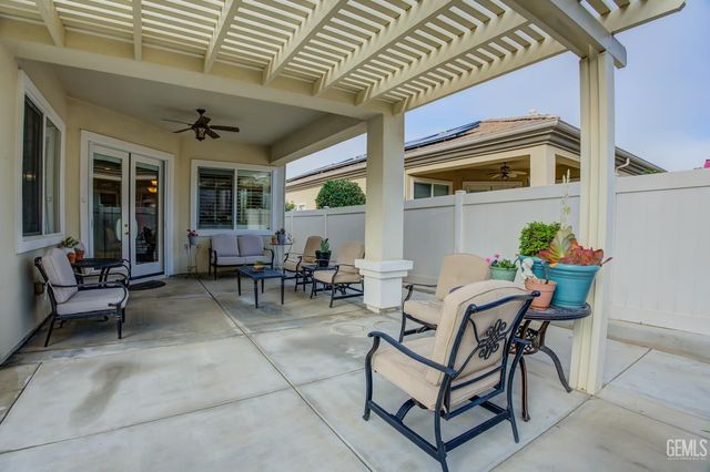 5719 Primrose Vista Court, Bakersfield, CA 93306