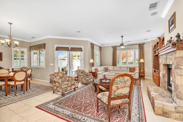 5719 Primrose Vista Court, Bakersfield, CA 93306