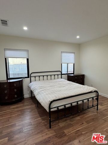 731 N Laurel Avenue 2, Los Angeles, CA 90046