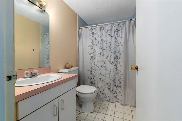 64 Main St 41B, Stoneham, MA 02180