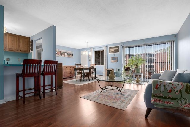 64 Main St 41B, Stoneham, MA 02180
